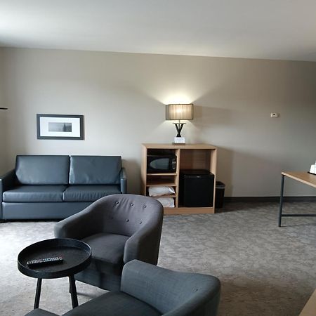 Hotel Super 8 By Wyndham St-Jerome Saint-Jerome Esterno foto