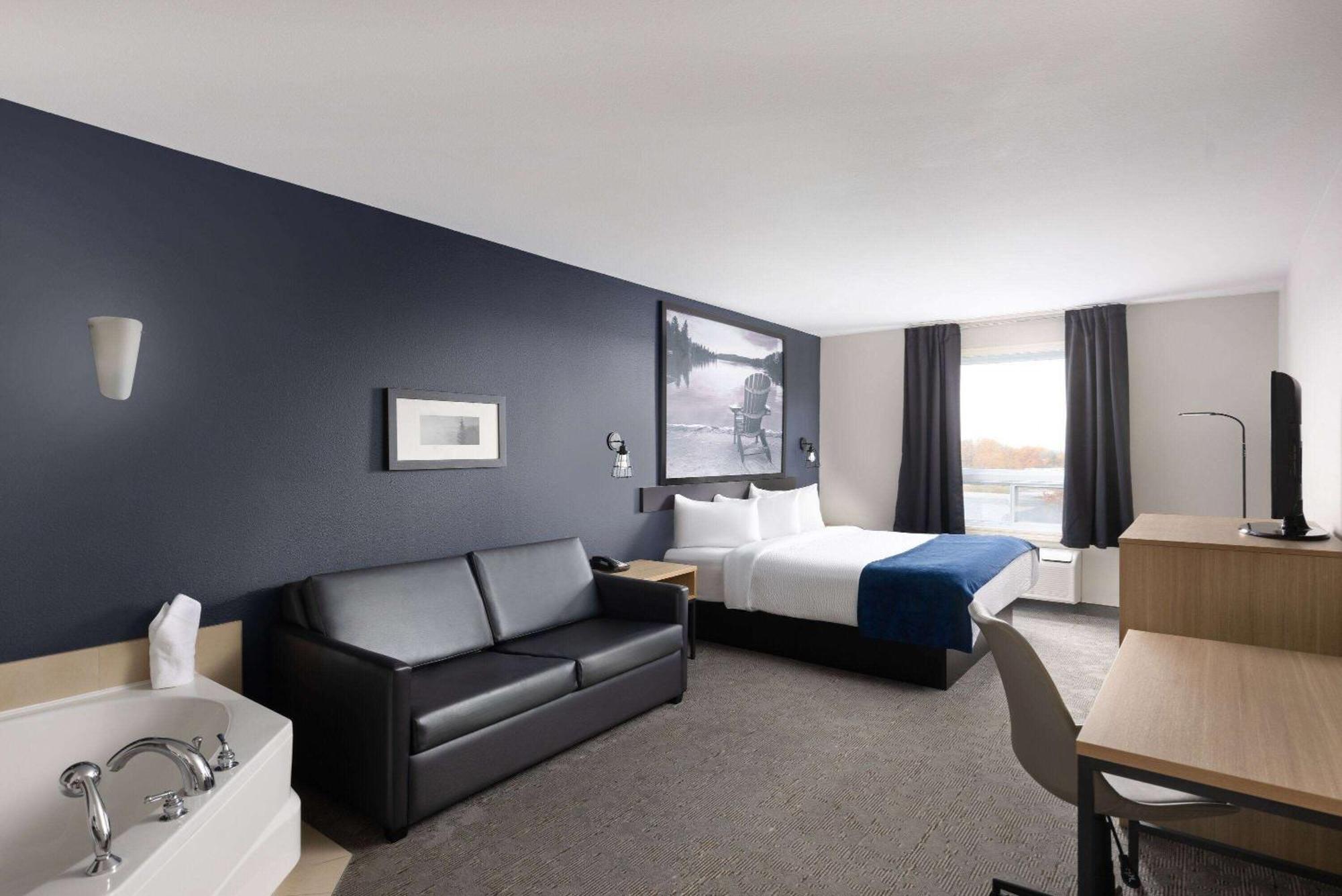 Hotel Super 8 By Wyndham St-Jerome Saint-Jerome Esterno foto