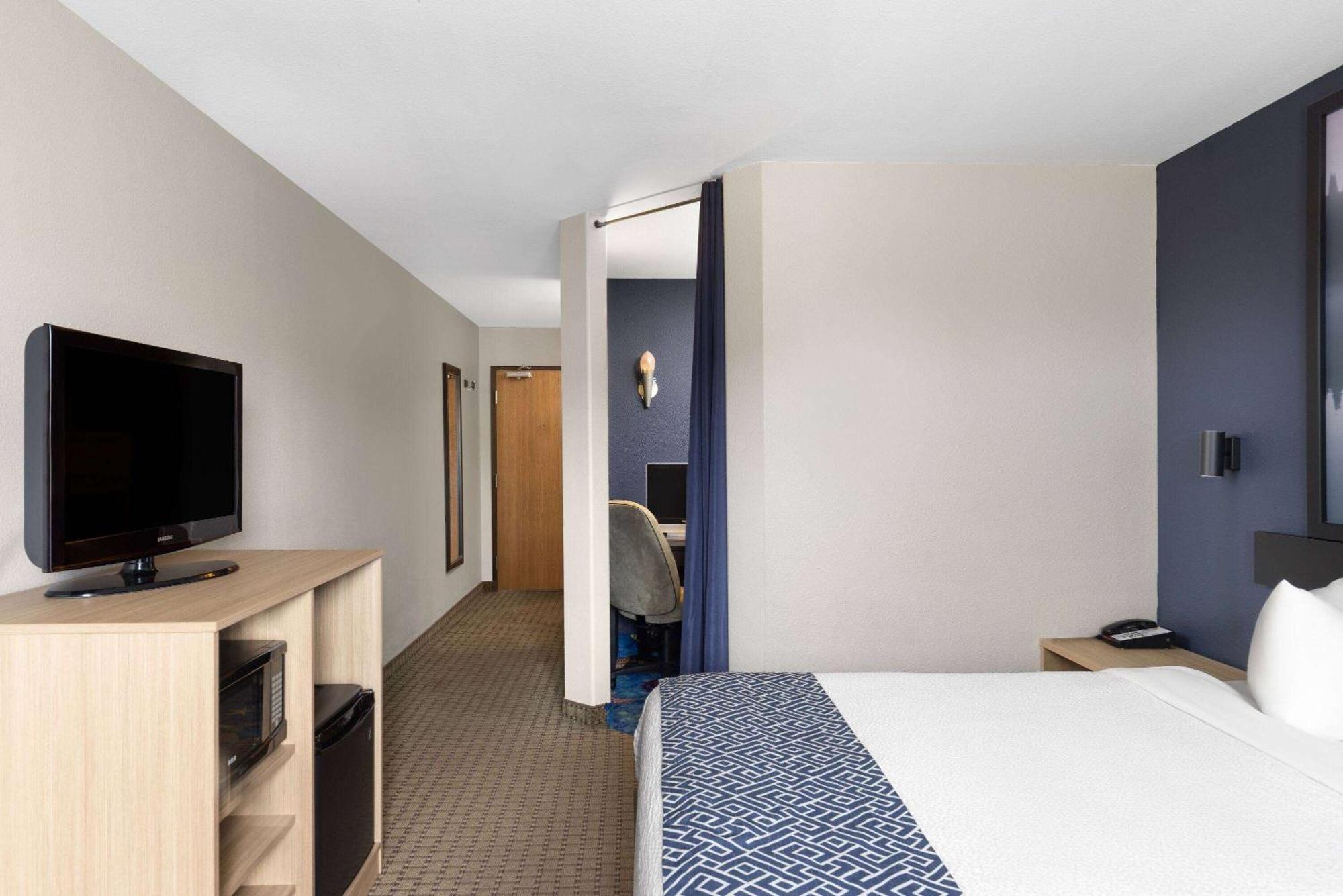 Hotel Super 8 By Wyndham St-Jerome Saint-Jerome Esterno foto