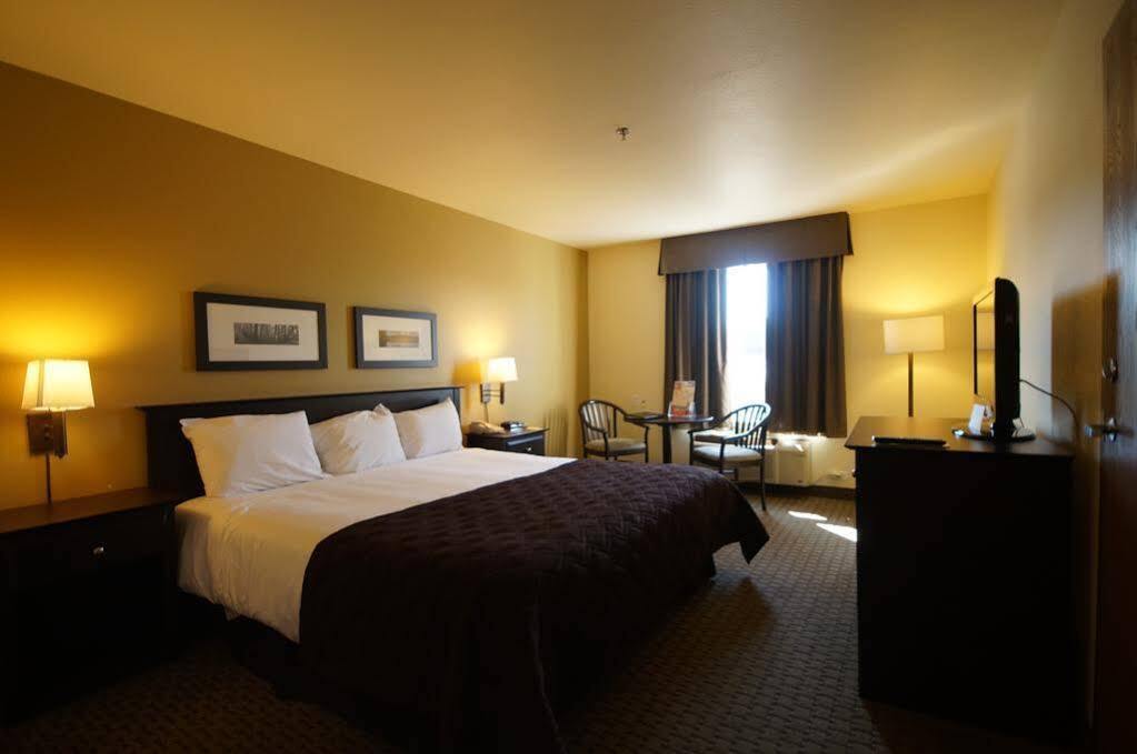 Hotel Super 8 By Wyndham St-Jerome Saint-Jerome Esterno foto